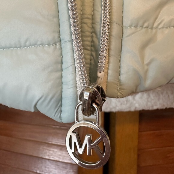 SOLD Michael Kors Girls Puffer Coat Pale Blue With Faux Fur Lining & Hood 10/12 - Picture 12 of 14